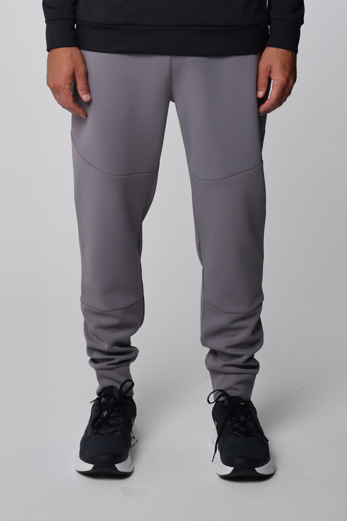 Reflo Aldan Performance Modern Tapered Golf Cuffed Jogger Trousers - Warm Grey